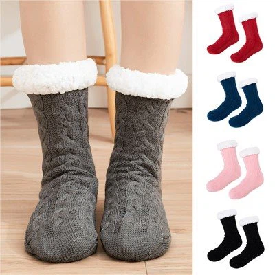 ¿Cómo puedo hacer que mis calcetines de casa sean más suaves?